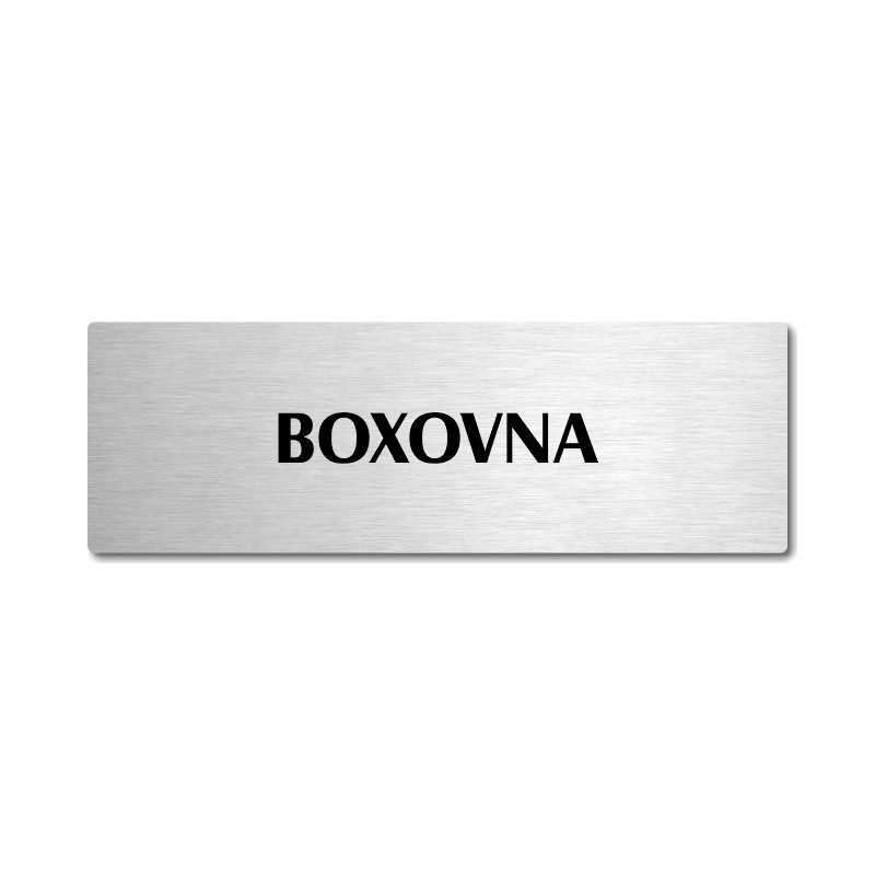 Boxovna, stříbrná popiska na dveře